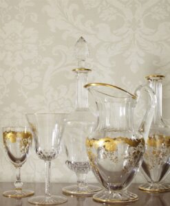 Tours classic damask wallpaper by Zophany
