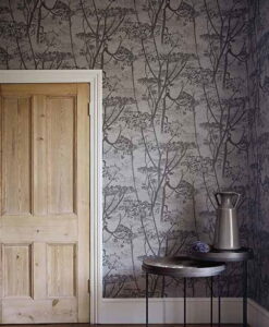 Cole and Son Cow Parsley Wallpaper in Gilver and Black