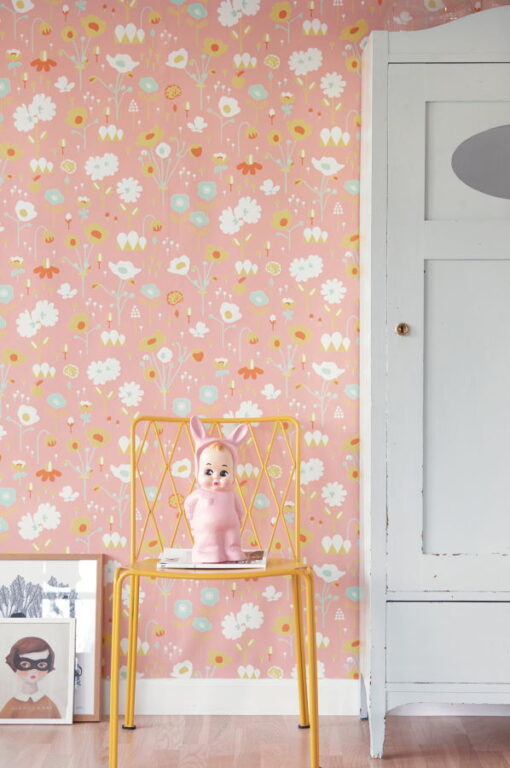 Bloom Wallpaper by Majvillan in Pink