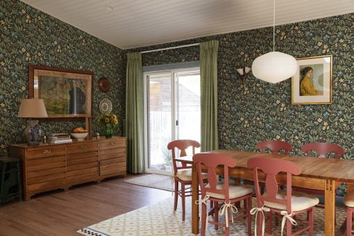 Huset i Solen Wallpaper in Charcoal by Sandberg Wallpaper