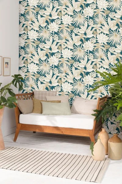 Hawaii Wallpaper In Midnight Blue & Gold | Silk Interiors Wallpaper ...