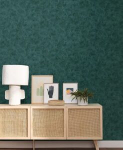 Uni Patine Wallpaper in Pine Green