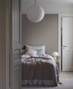 Skogsblomst Wallpaper In Beige-bedroom