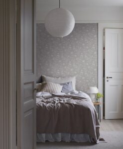Ängsblomma Wallpaper In Gray-bedroom
