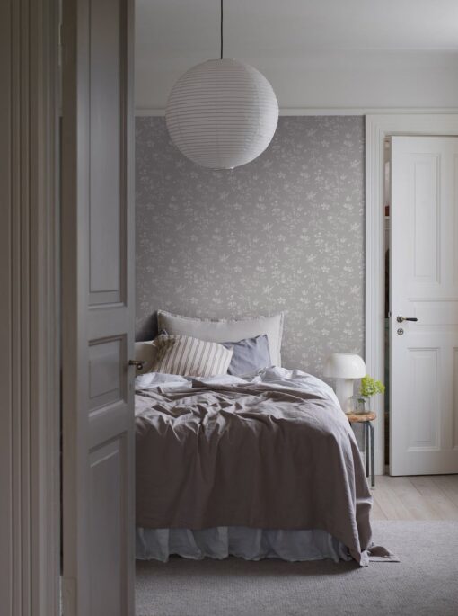 Ängsblomma Wallpaper In Gray-bedroom